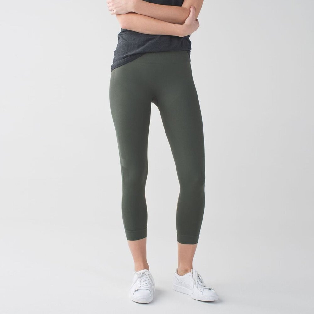 LULULEMON Zone In Crop Gator‎ Green No Size Tag Check Measurements
